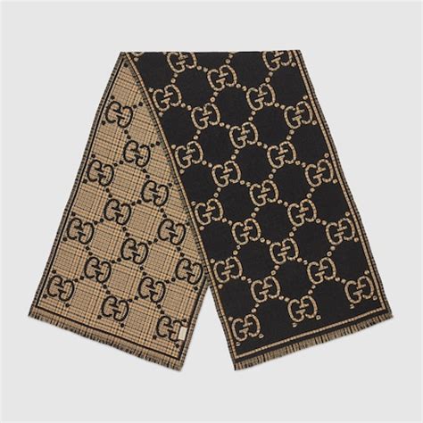 gucci 660025|GG wool scarf in black and beige .